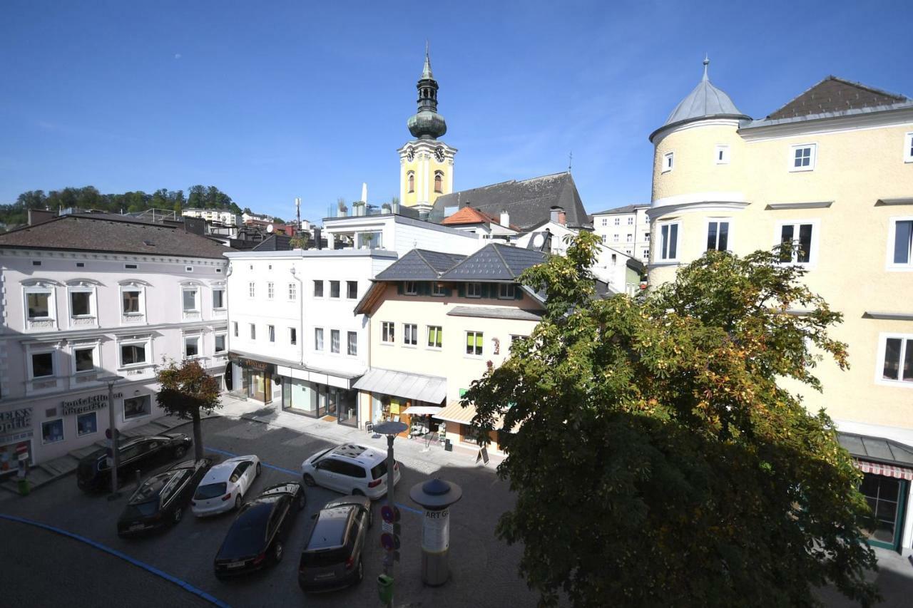 Marktplatz Mountain View Gmunden Bagian luar foto