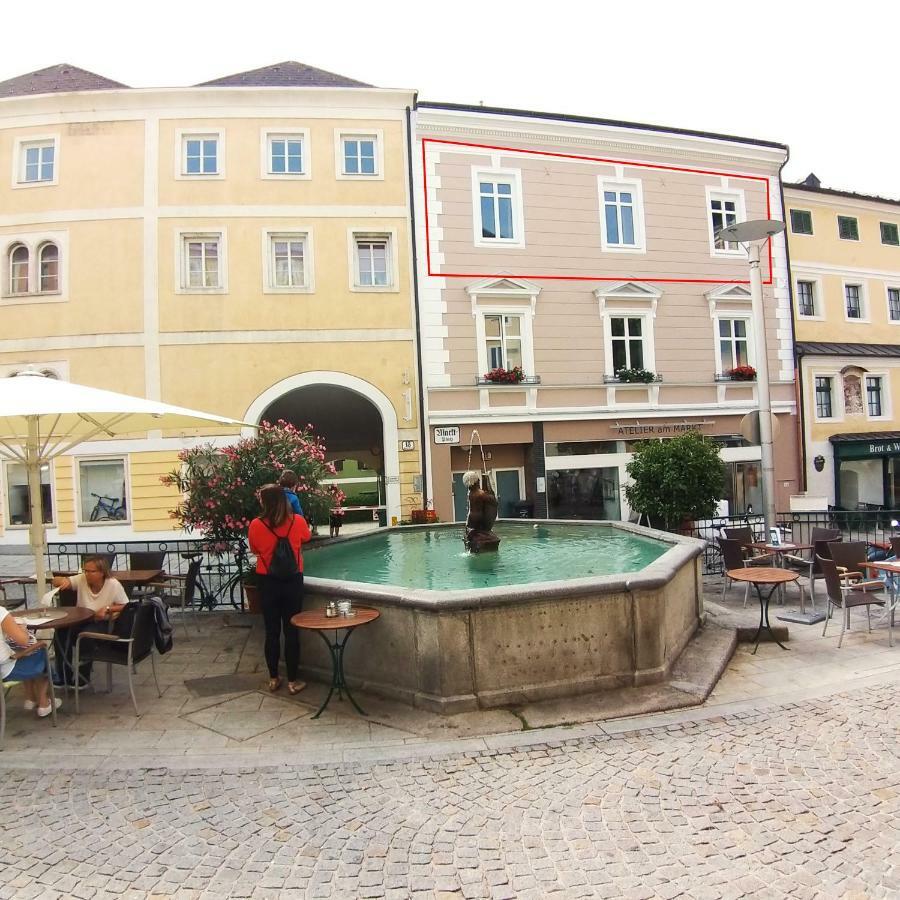 Marktplatz Mountain View Gmunden Bagian luar foto
